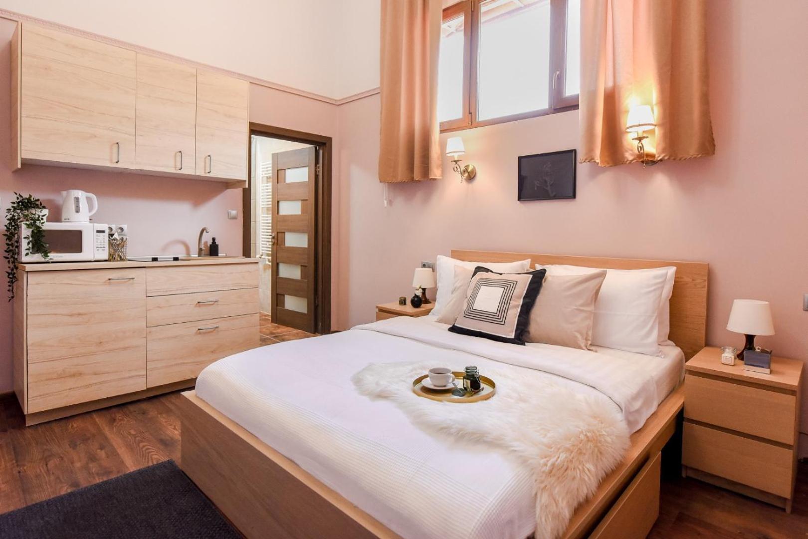 Historic Charm, Modern Comfort - Accommodation In The Heart Of The Old Town Bukarest Kültér fotó