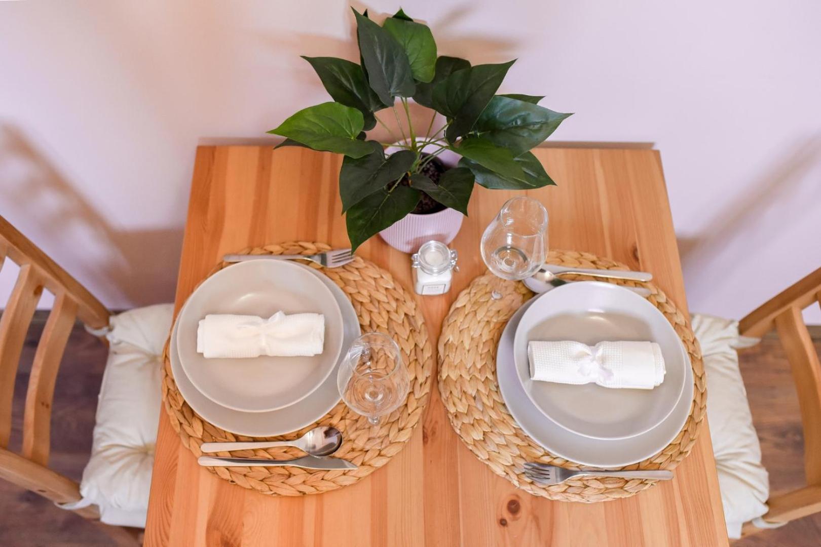 Historic Charm, Modern Comfort - Accommodation In The Heart Of The Old Town Bukarest Szoba fotó
