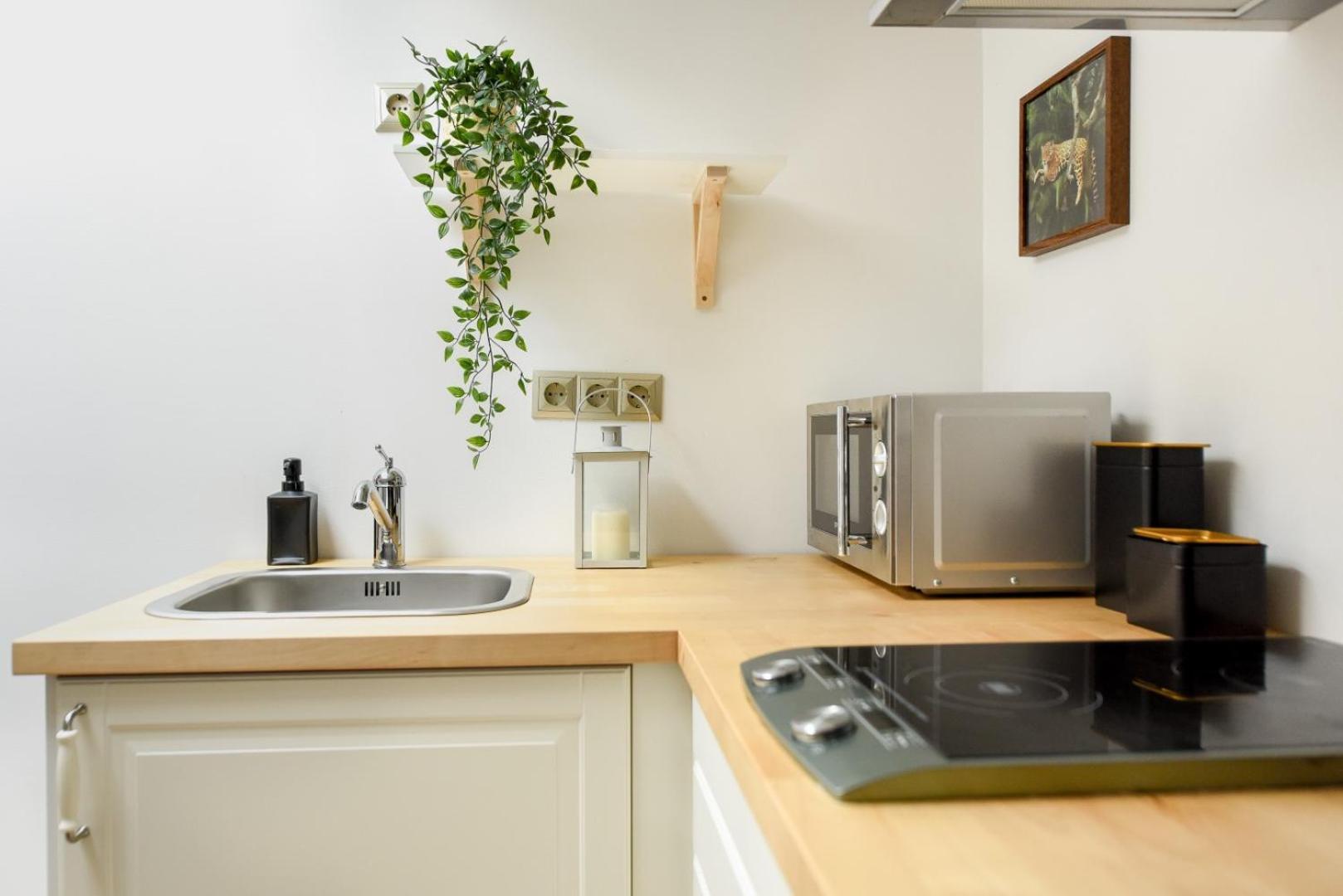 Historic Charm, Modern Comfort - Accommodation In The Heart Of The Old Town Bukarest Szoba fotó