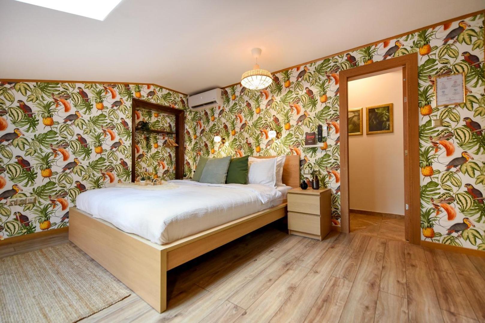 Historic Charm, Modern Comfort - Accommodation In The Heart Of The Old Town Bukarest Szoba fotó